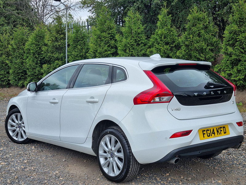 Volvo V40 2.0 D3 SE Lux Nav Euro 5 (s/s) 5dr 5dr Manual 2025