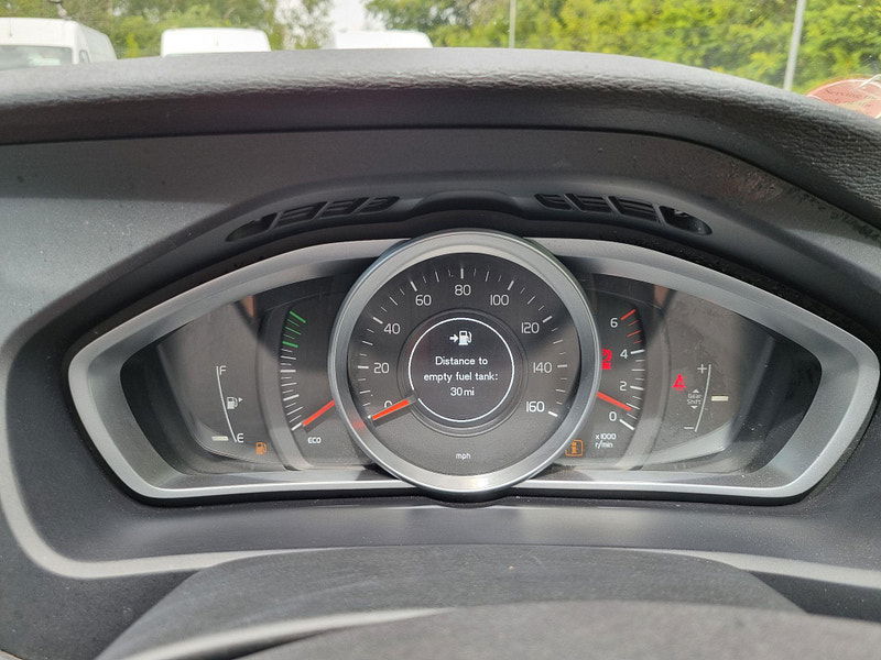 Volvo V40 2.0 D3 SE Lux Nav Euro 5 (s/s) 5dr 5dr Manual 2025