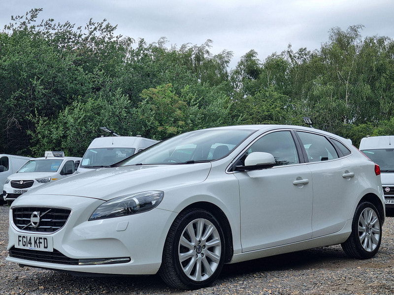 Volvo V40 2.0 D3 SE Lux Nav Euro 5 (s/s) 5dr 5dr Manual 2025
