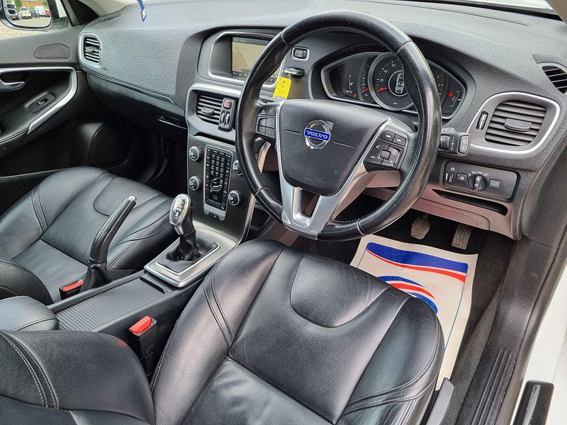 Volvo V40 2.0 D3 SE Lux Nav Euro 5 (s/s) 5dr 5dr Manual 2025