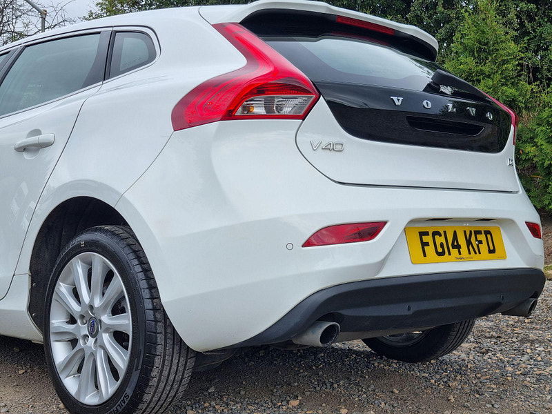 Volvo V40 2.0 D3 SE Lux Nav Euro 5 (s/s) 5dr 5dr Manual 2025