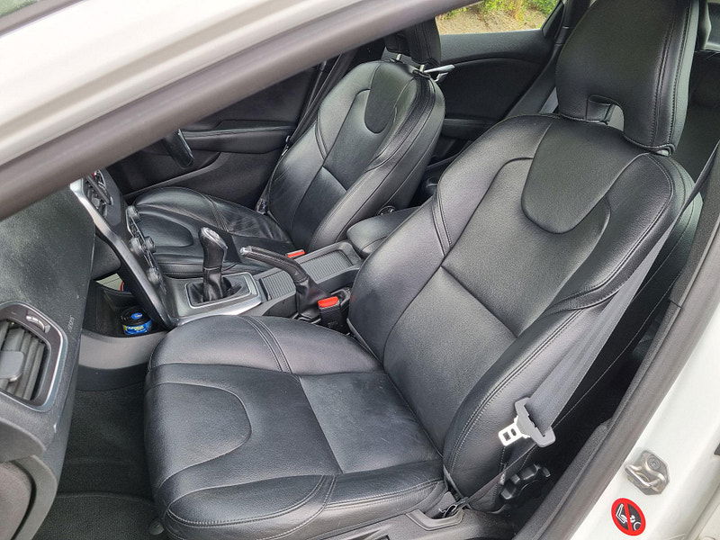 Volvo V40 2.0 D3 SE Lux Nav Euro 5 (s/s) 5dr 5dr Manual 2025