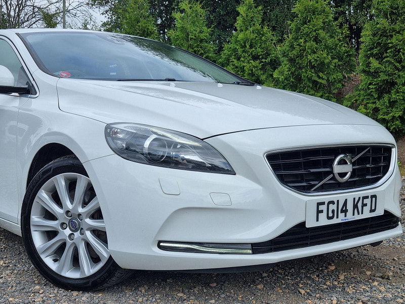 Volvo V40 2.0 D3 SE Lux Nav Euro 5 (s/s) 5dr 5dr Manual 2025