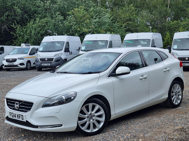Volvo V40 2.0 D3 SE Lux Nav Euro 5 (s/s) 5dr 5dr Manual 2025