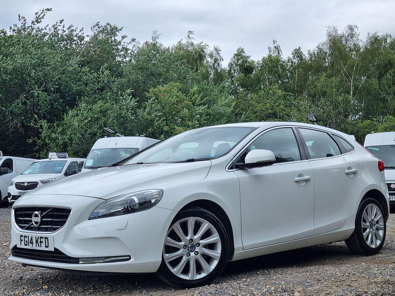 Volvo V40 2.0 D3 SE Lux Nav Euro 5 (s/s) 5dr 5dr Manual 2025