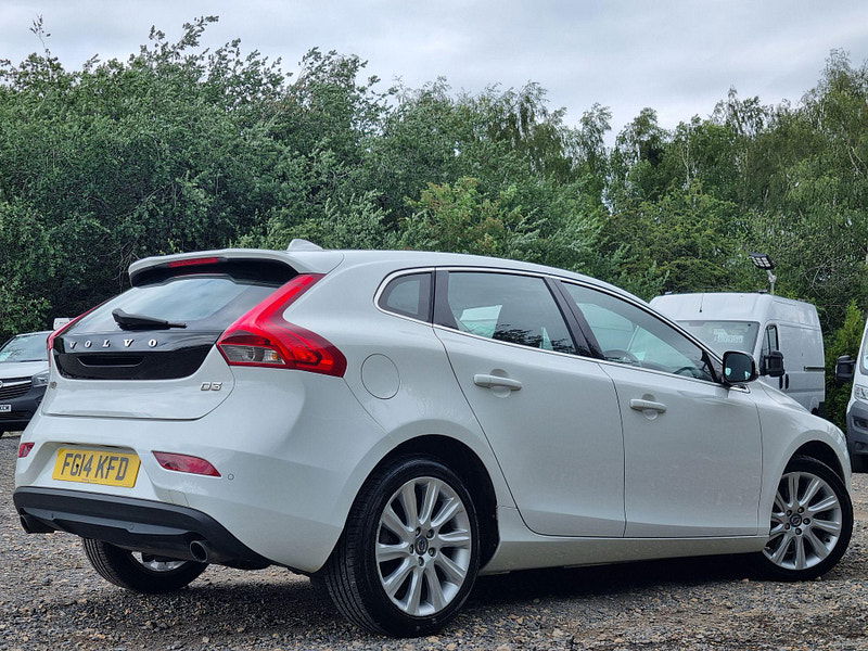 Volvo V40 2.0 D3 SE Lux Nav Euro 5 (s/s) 5dr 5dr Manual 2025