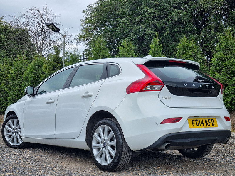 Volvo V40 2.0 D3 SE Lux Nav Euro 5 (s/s) 5dr 5dr Manual 2025