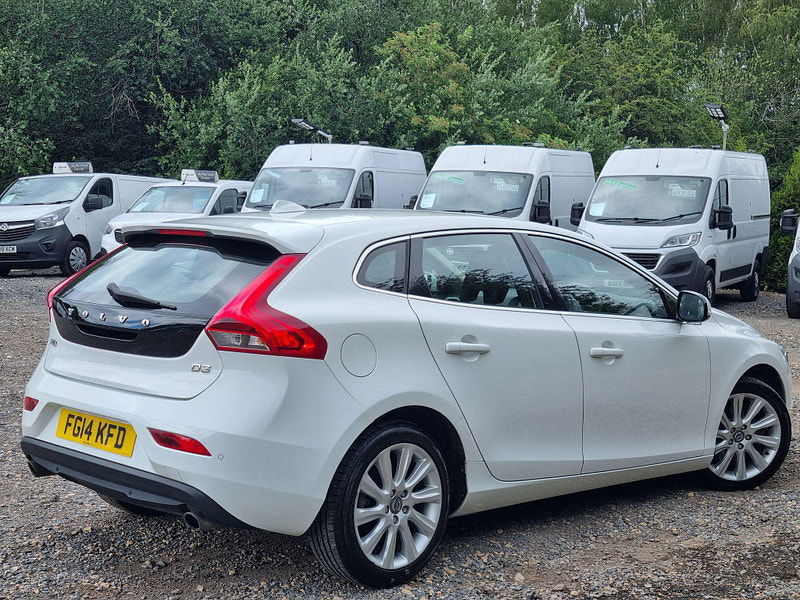 Volvo V40 2.0 D3 SE Lux Nav Euro 5 (s/s) 5dr 5dr Manual 2025