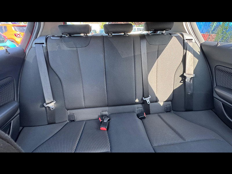 BMW 1 Series 1.5 116d SE Business Euro 6 (s/s) 5dr 5dr Manual 2025