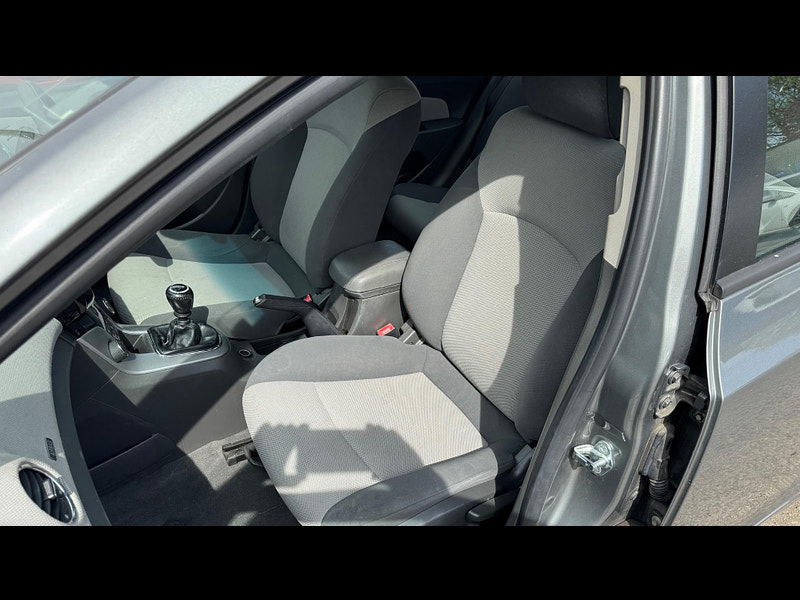 Chevrolet Cruze 1.6 LS Euro 5 4dr 4dr Manual 2025