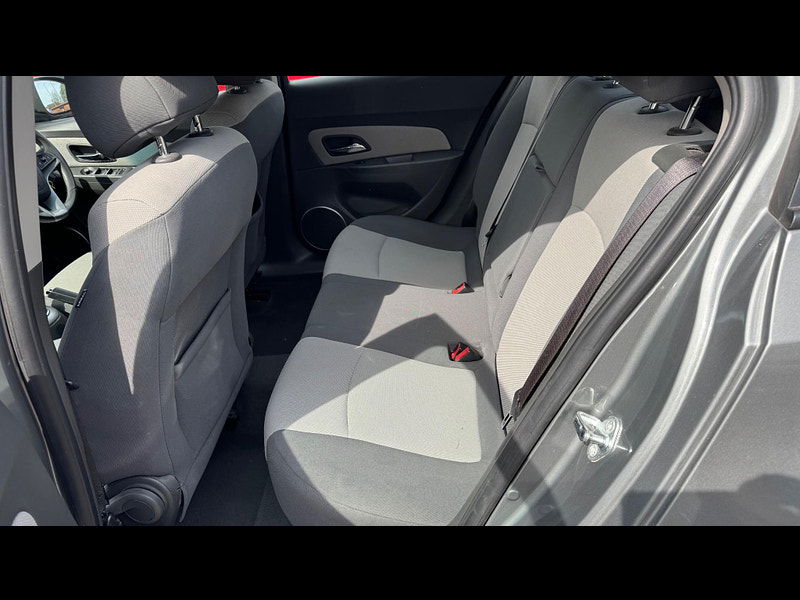 Chevrolet Cruze 1.6 LS Euro 5 4dr 4dr Manual 2025