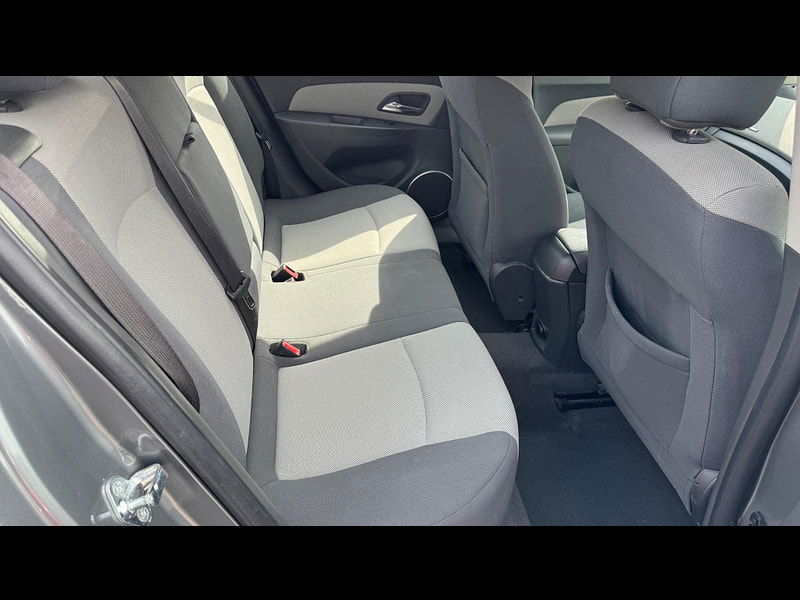 Chevrolet Cruze 1.6 LS Euro 5 4dr 4dr Manual 2025