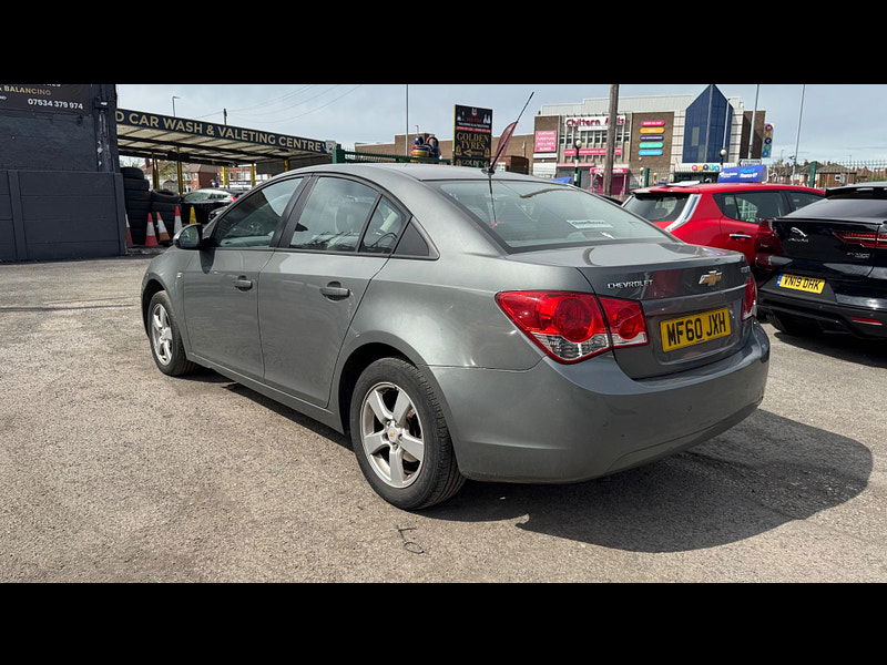 Chevrolet Cruze 1.6 LS Euro 5 4dr 4dr Manual 2025
