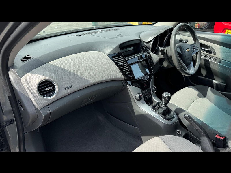 Chevrolet Cruze 1.6 LS Euro 5 4dr 4dr Manual 2025