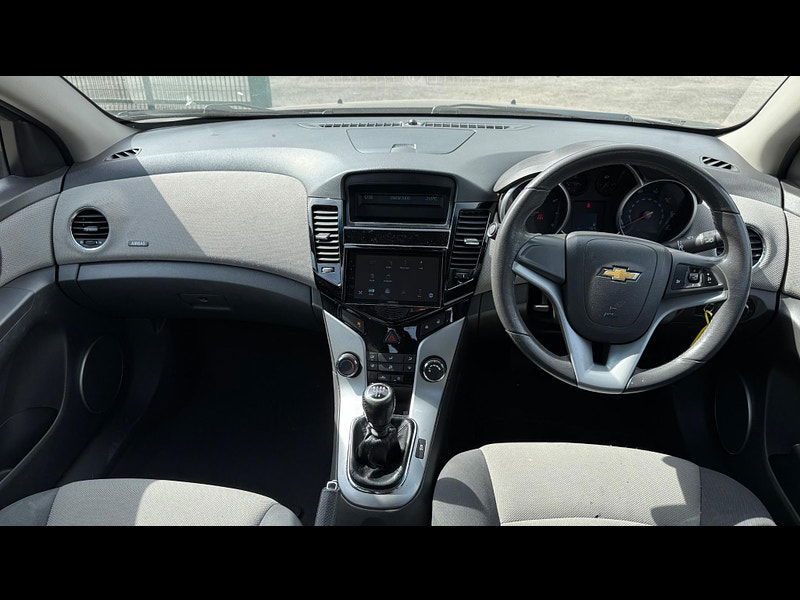 Chevrolet Cruze 1.6 LS Euro 5 4dr 4dr Manual 2025