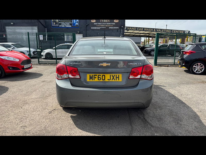 Chevrolet Cruze 1.6 LS Euro 5 4dr 4dr Manual 2025