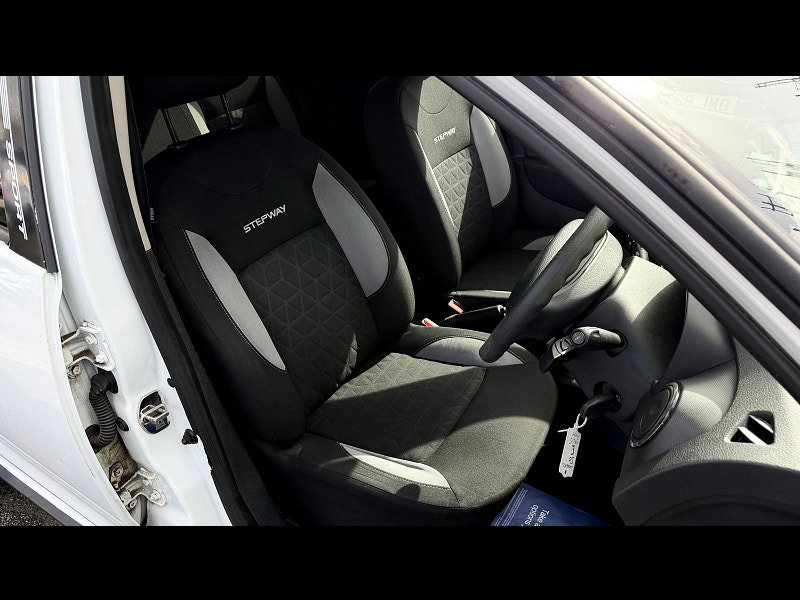 Dacia Sandero Stepway 0.9 TCe Ambiance Hatchback 5dr Petrol Manual Euro 6 (s/s) (90 ps) 5dr Manual 2026