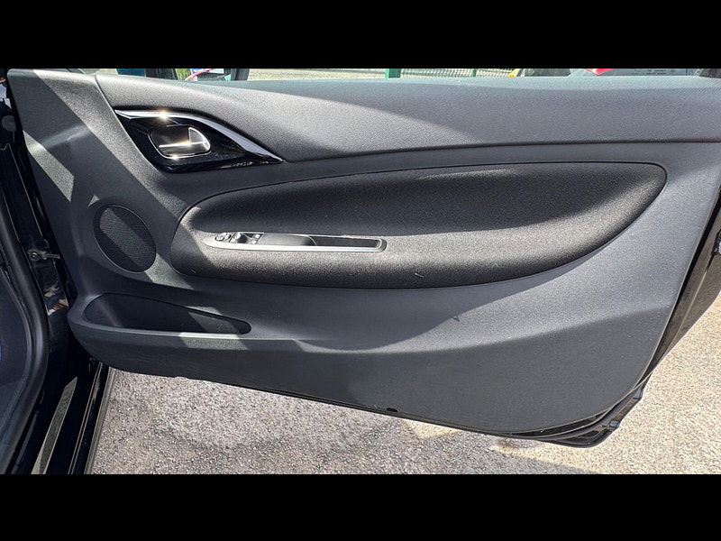 DS Automobiles DS 3 1.2 PureTech DStyle Nav Euro 6 (s/s) 3dr 3dr Manual 2025