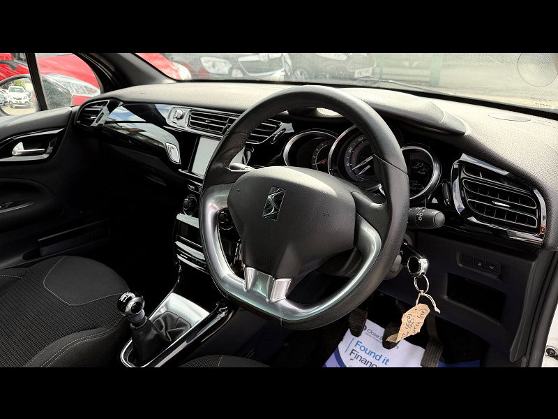 DS Automobiles DS 3 1.6 BlueHDi DStyle Hatchback 3dr Diesel Manual Euro 6 (s/s) (100 ps) 3dr Manual 2026