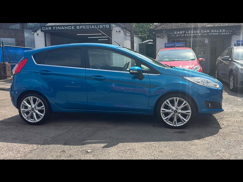 Ford Fiesta 1.0T EcoBoost Titanium Euro 5 (s/s) 5dr 5dr Manual 2025