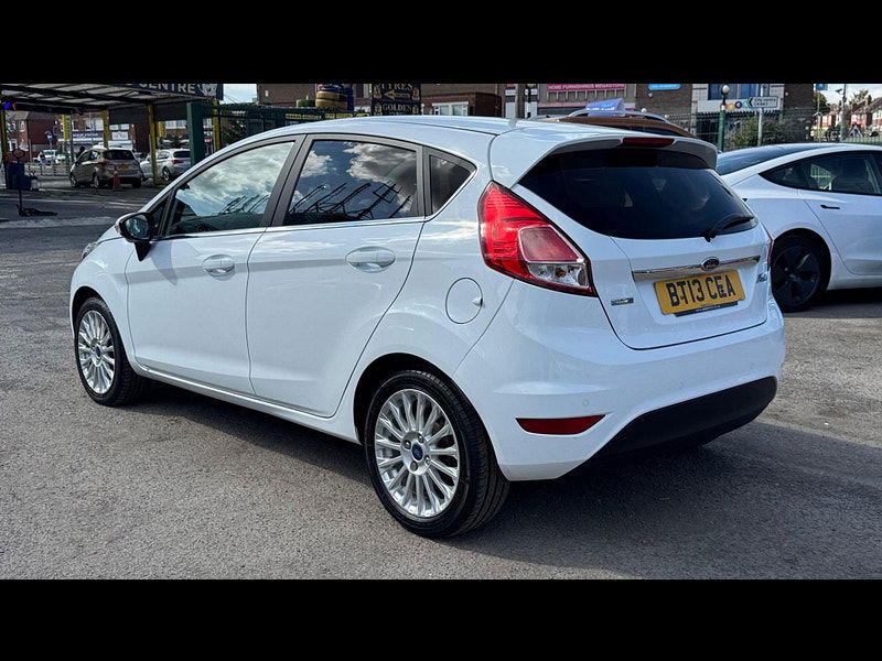 Ford Fiesta 1.0T EcoBoost Titanium Euro 5 (s/s) 5dr 5dr Manual 2025