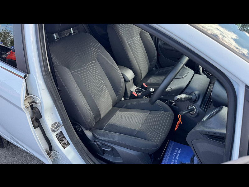 Ford Fiesta 1.0T EcoBoost Titanium Euro 5 (s/s) 5dr 5dr Manual 2025