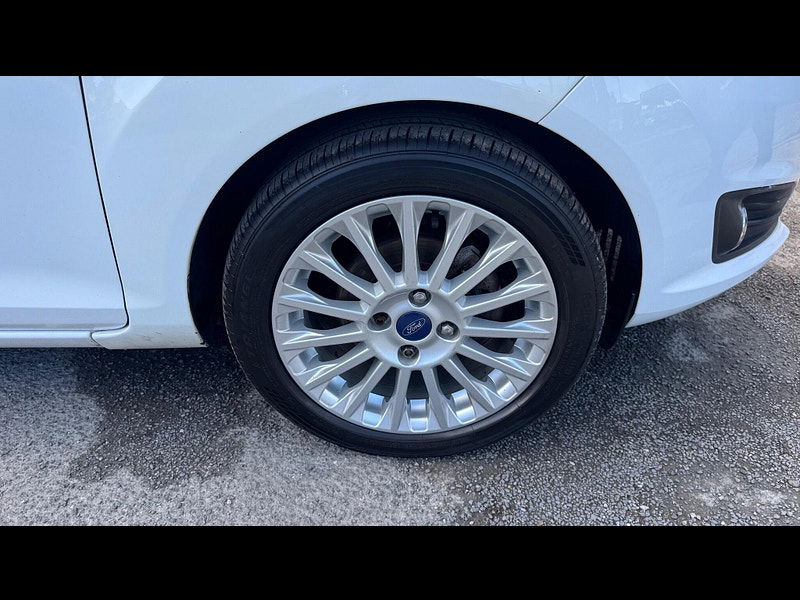 Ford Fiesta 1.0T EcoBoost Titanium Euro 5 (s/s) 5dr 5dr Manual 2025