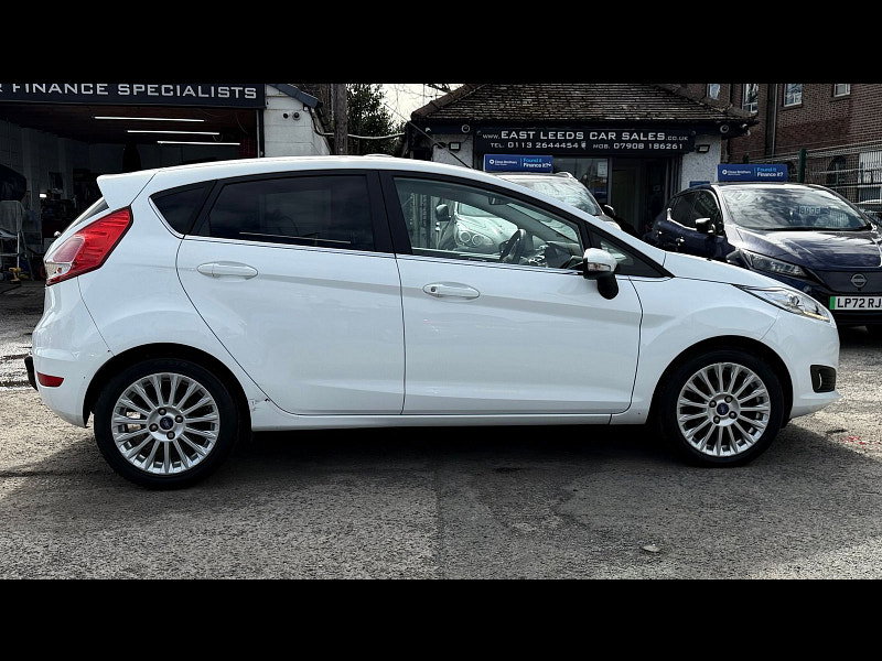 Ford Fiesta 1.0T EcoBoost Titanium Hatchback 5dr Petrol Manual Euro 5 (s/s) (100 ps) 5dr Manual 2026