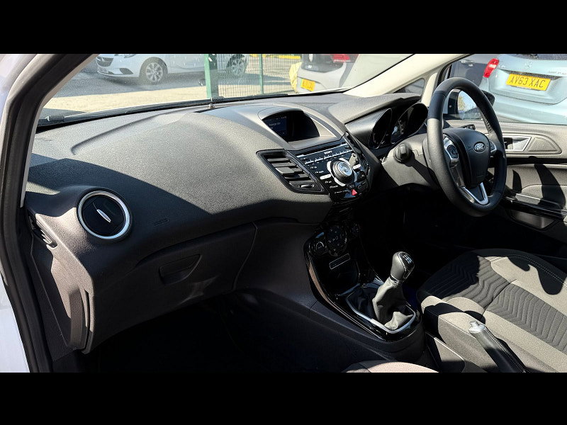 Ford Fiesta 1.0T EcoBoost Titanium Hatchback 5dr Petrol Manual Euro 5 (s/s) (100 ps) 5dr Manual 2026