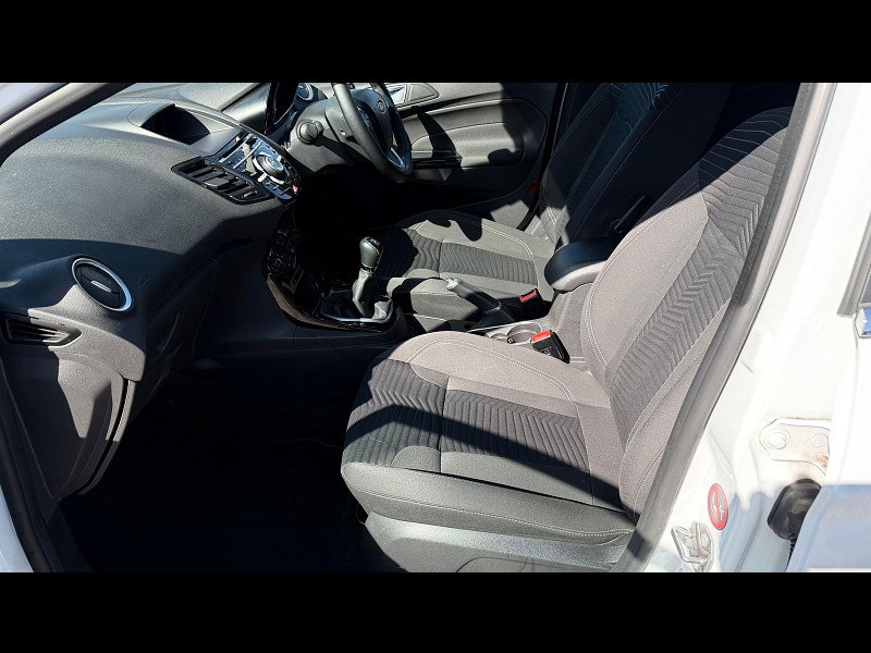 Ford Fiesta 1.0T EcoBoost Titanium Hatchback 5dr Petrol Manual Euro 5 (s/s) (100 ps) 5dr Manual 2026