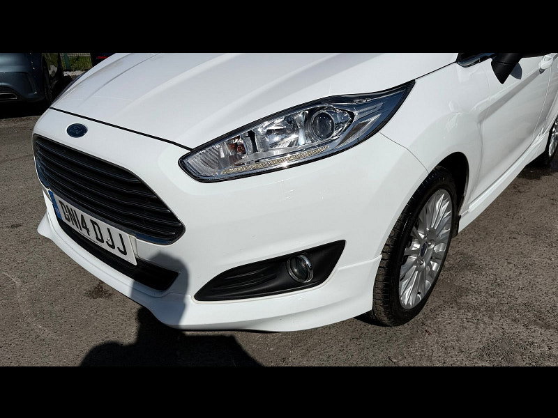 Ford Fiesta 1.0T EcoBoost Titanium Hatchback 5dr Petrol Manual Euro 5 (s/s) (100 ps) 5dr Manual 2026
