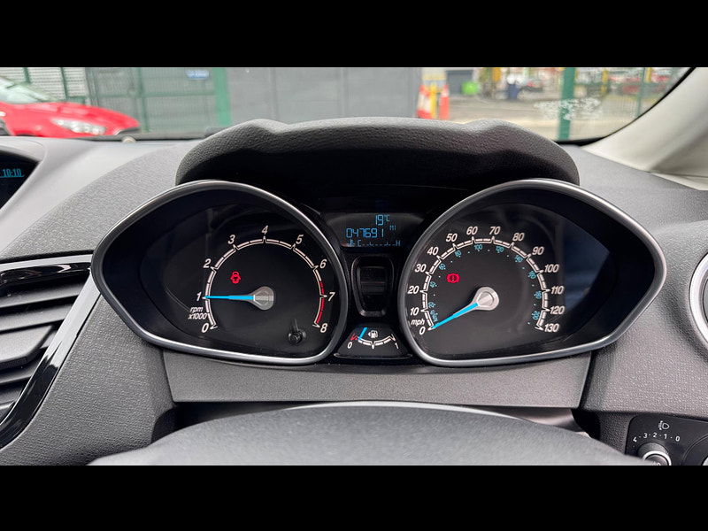 Ford Fiesta 1.0T EcoBoost Zetec Euro 5 (s/s) 5dr 5dr Manual 2025