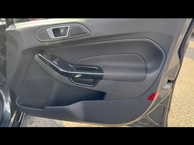 Ford Fiesta 1.0T EcoBoost Zetec Euro 6 (s/s) 5dr 5dr Manual 2025