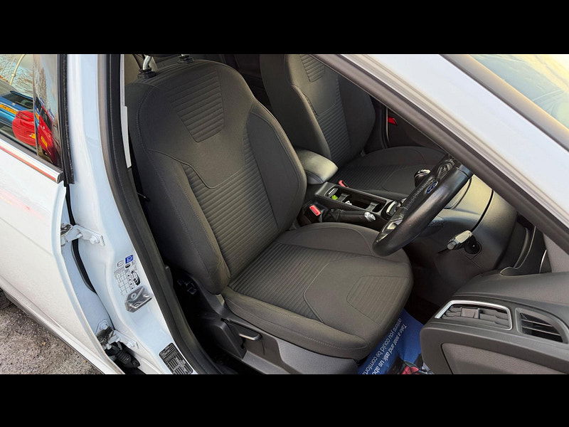 Ford Focus 1.0T EcoBoost Titanium Euro 6 (s/s) 5dr 5dr Manual 2025