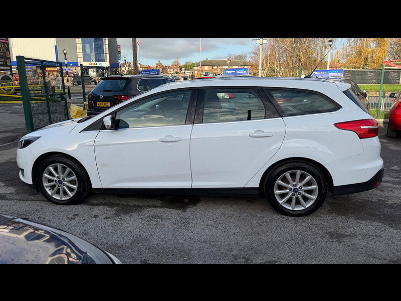 Ford Focus 1.0T EcoBoost Titanium Euro 6 (s/s) 5dr 5dr Manual 2025