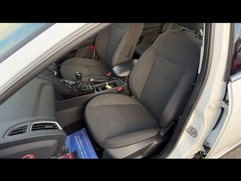 Ford Focus 1.0T EcoBoost Titanium Euro 6 (s/s) 5dr 5dr Manual 2025