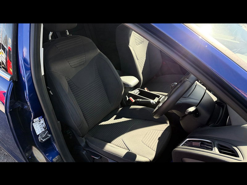 Ford Focus 1.0T EcoBoost Titanium Hatchback 5dr Petrol Manual Euro 6 (s/s) (125 ps) 5dr Manual 2026