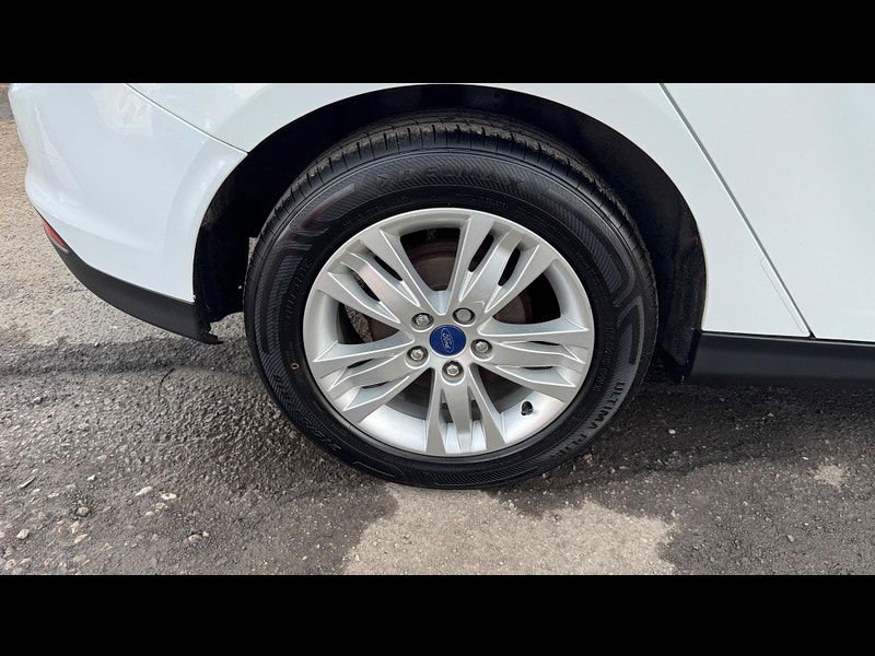Ford Focus 1.0T EcoBoost Titanium Navigator Euro 5 (s/s) 5dr 5dr Manual 2025