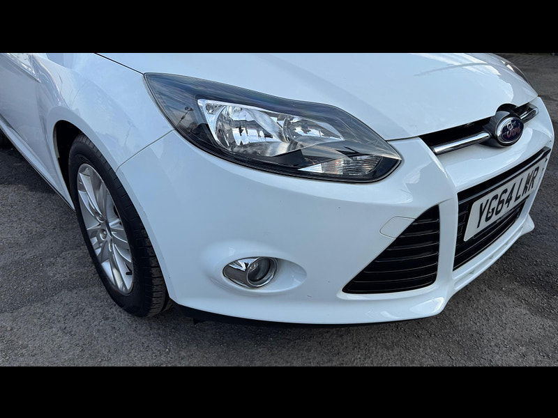 Ford Focus 1.0T EcoBoost Titanium Navigator Euro 5 (s/s) 5dr 5dr Manual 2025