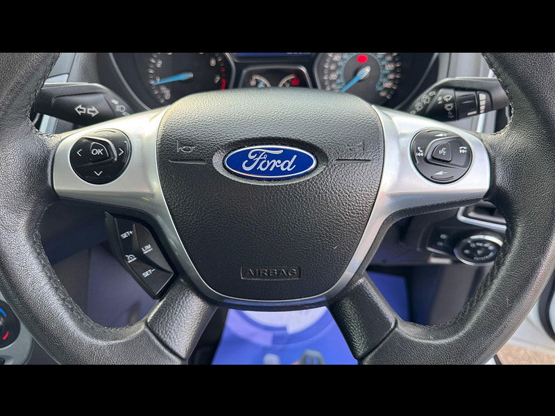 Ford Focus 1.0T EcoBoost Titanium Navigator Euro 5 (s/s) 5dr 5dr Manual 2025