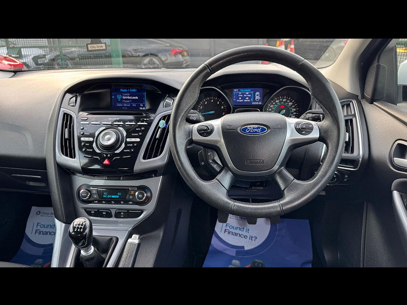 Ford Focus 1.0T EcoBoost Titanium Navigator Euro 5 (s/s) 5dr 5dr Manual 2025