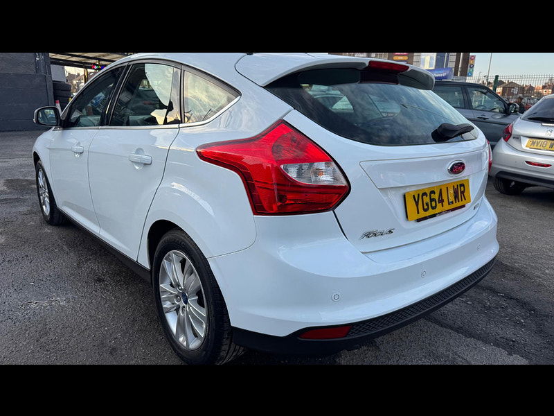 Ford Focus 1.0T EcoBoost Titanium Navigator Euro 5 (s/s) 5dr 5dr Manual 2025