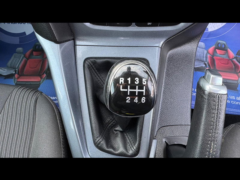 Ford Focus 1.0T EcoBoost Titanium Navigator Euro 5 (s/s) 5dr 5dr Manual 2025