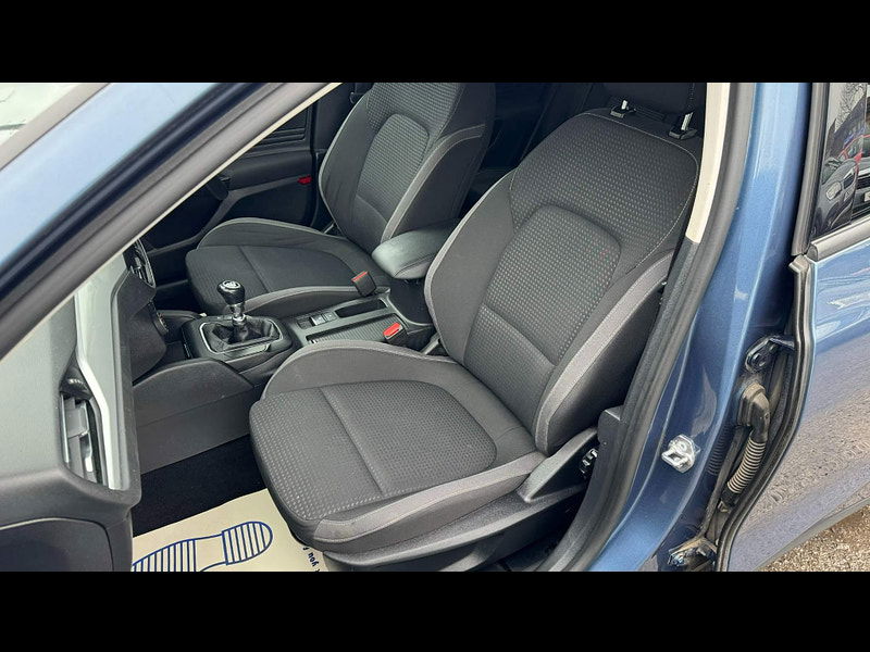 Ford Focus 1.0T EcoBoost Zetec Euro 6 (s/s) 5dr 5dr Manual 2025