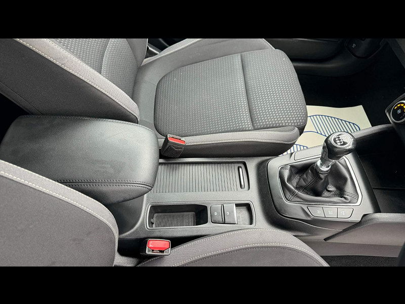 Ford Focus 1.0T EcoBoost Zetec Euro 6 (s/s) 5dr 5dr Manual 2025