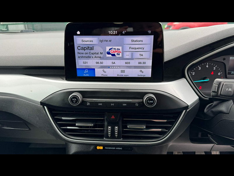 Ford Focus 1.0T EcoBoost Zetec Euro 6 (s/s) 5dr 5dr Manual 2025