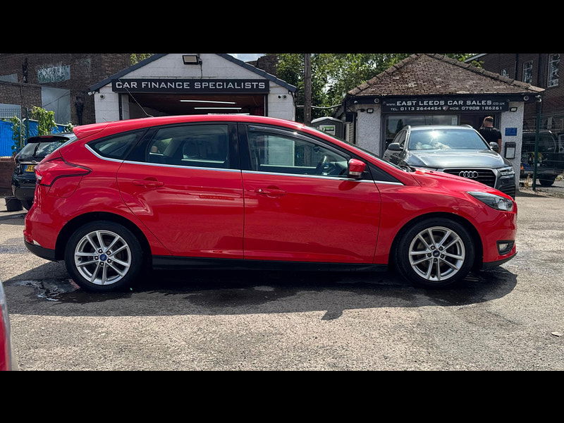 Ford Focus 1.0T EcoBoost Zetec Euro 6 (s/s) 5dr 5dr Manual 2025