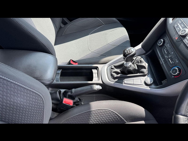 Ford Focus 1.0T EcoBoost Zetec Euro 6 (s/s) 5dr 5dr Manual 2025