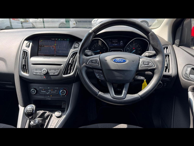 Ford Focus 1.0T EcoBoost Zetec Euro 6 (s/s) 5dr 5dr Manual 2025