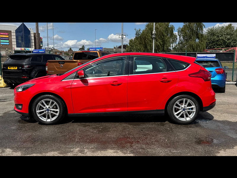 Ford Focus 1.0T EcoBoost Zetec Euro 6 (s/s) 5dr 5dr Manual 2025